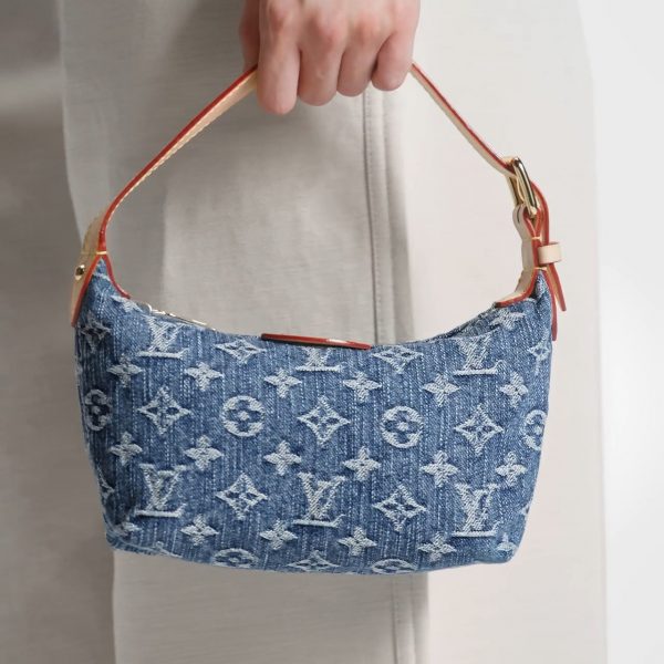 Louis Vuitton M82949 Hills Pochette Denim Blue