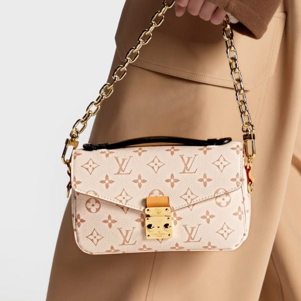 Louis Vuitton M46914 Pochette Métis East West