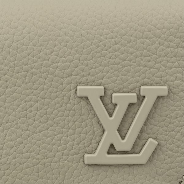 Louis Vuitton M82410 Slender Pilot Sage