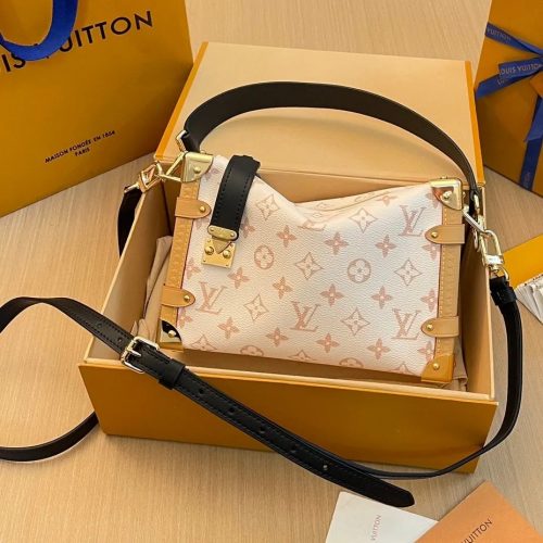 Louis Vuitton M46907 Side Trunk MM Monogram Dune photo review