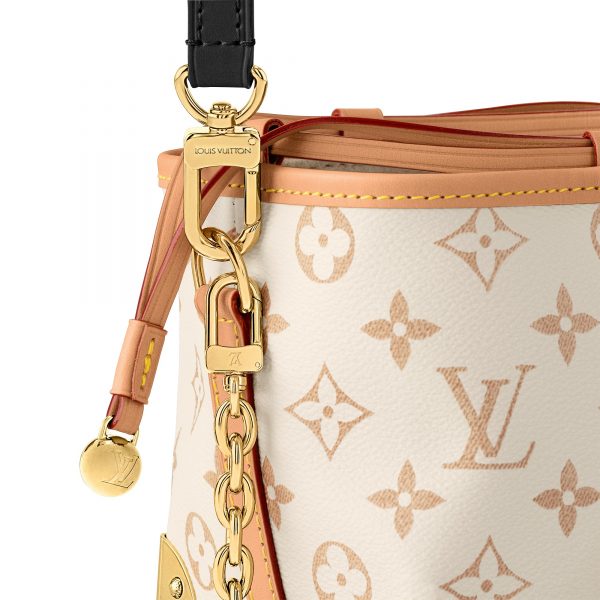 Louis Vuitton M83227 NOÉ PURSE LV CHARMS Monogram