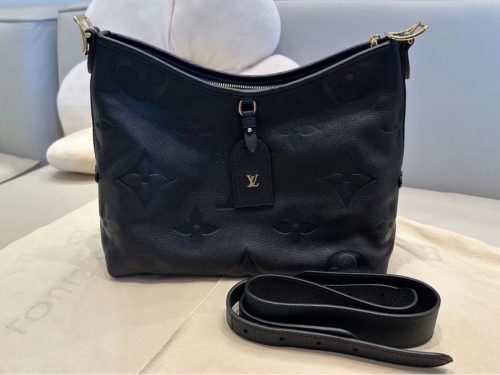 Louis Vuitton Black M46288 CarryAll PM photo review