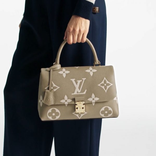 Louis Vuitton M46041 Madeleine MM Dove Gray