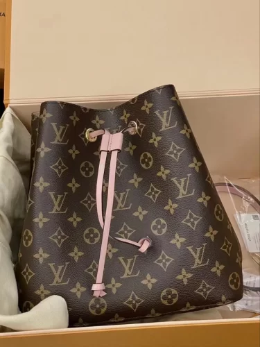 Louis Vuitton M44022 Rose Poudré Pink NéoNoé photo review